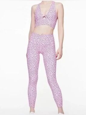 💖✨ 2-piece set Betsey Johnson Pink Polka Dot Leggings + Sports Bra Size Medium